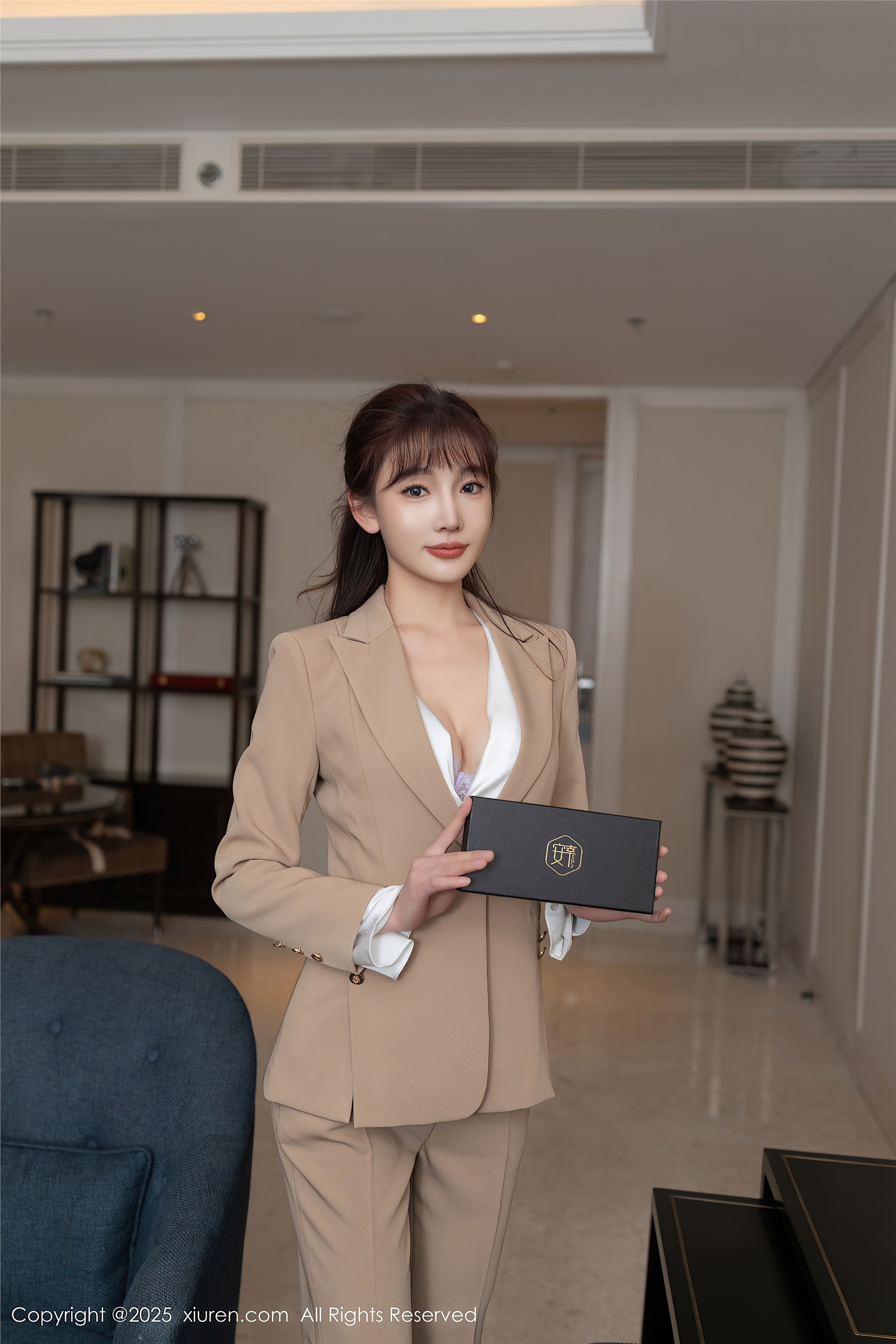 Xiuren秀人网 2025.02.13 NO.9881 陆萱萱